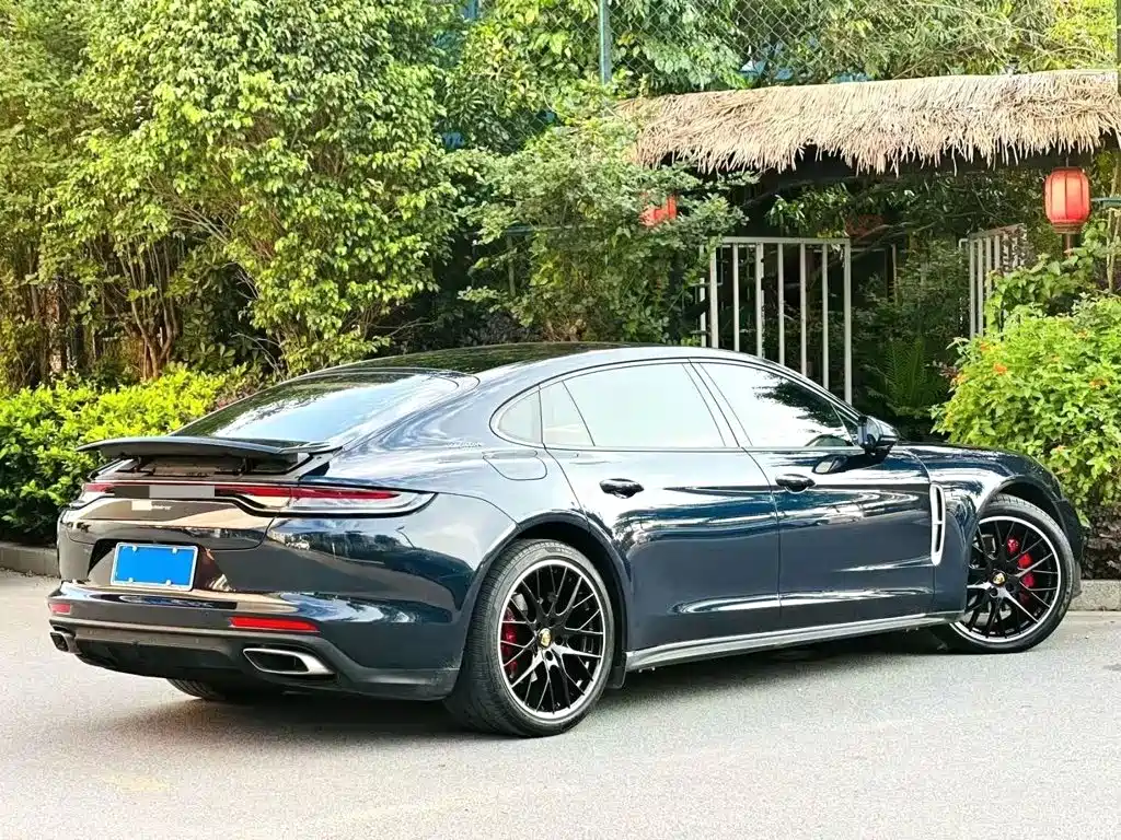 Porsche Panamera — фото 9