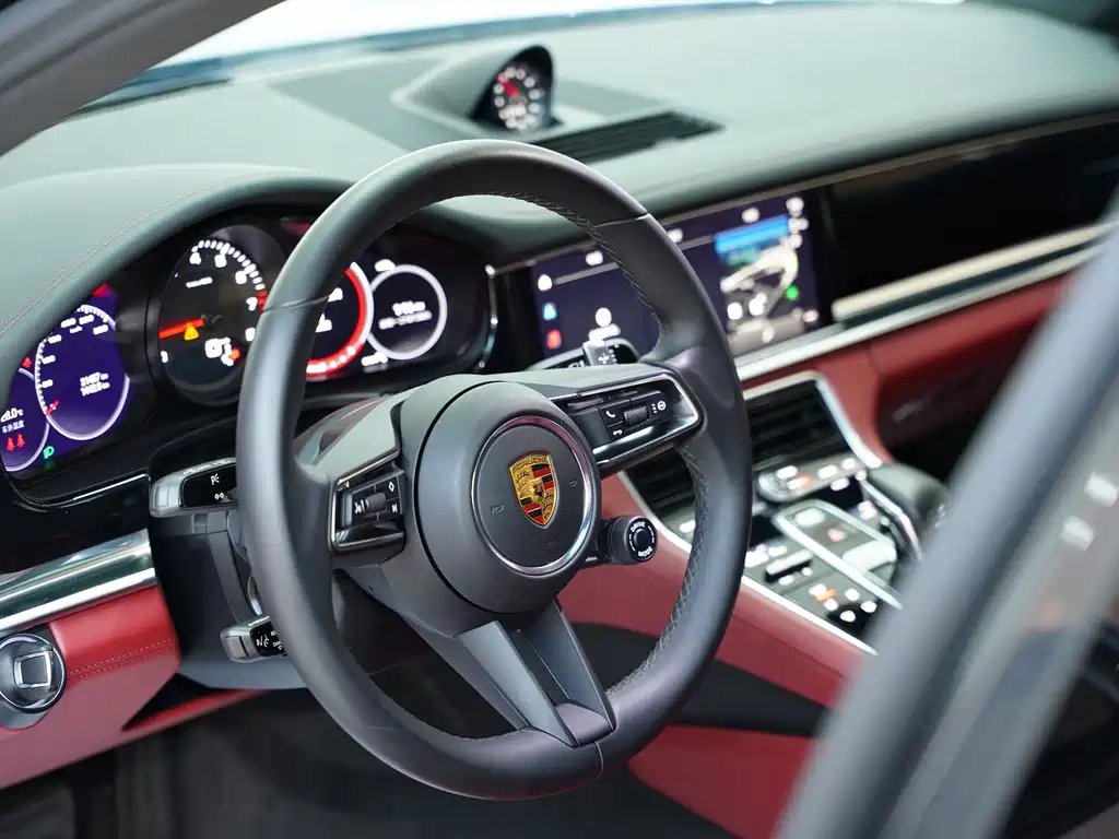 Porsche Panamera — фото 14