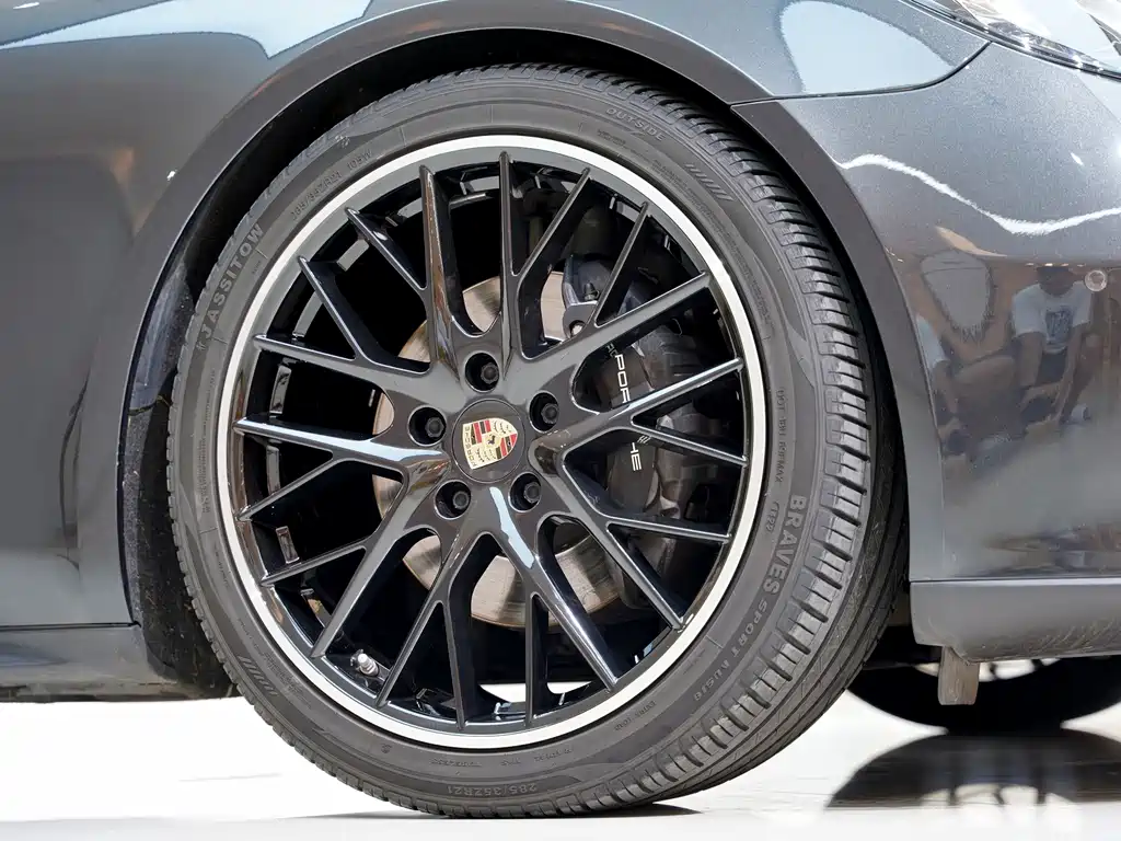 Porsche Panamera — фото 10
