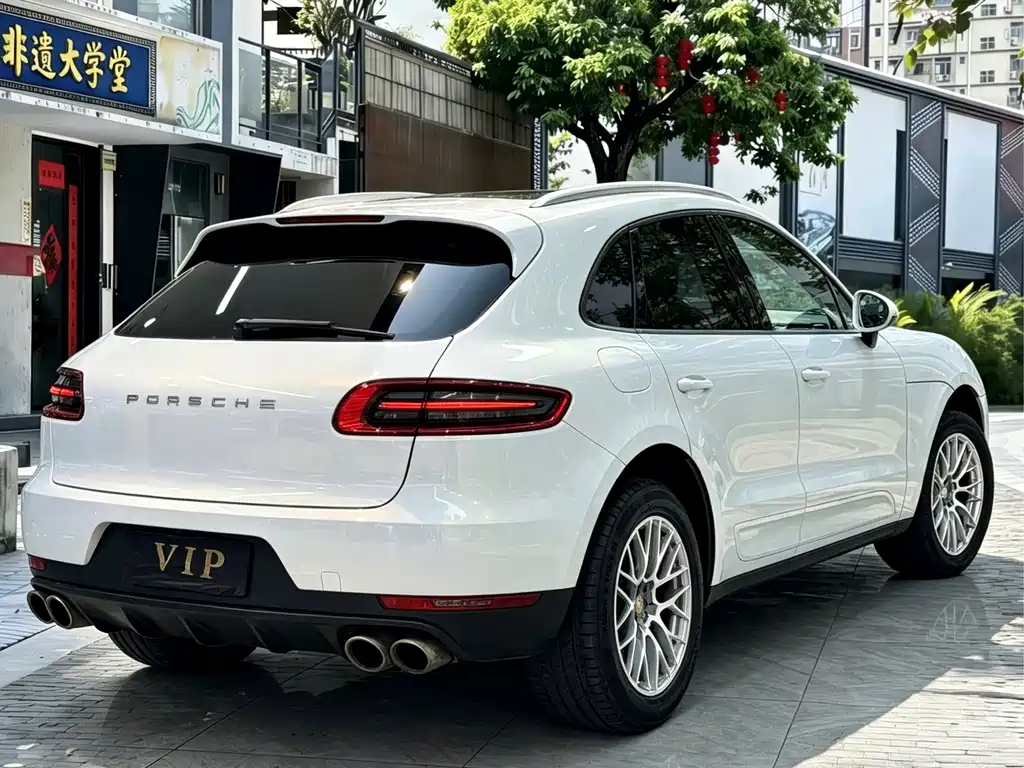 Porsche Macan — фото 7