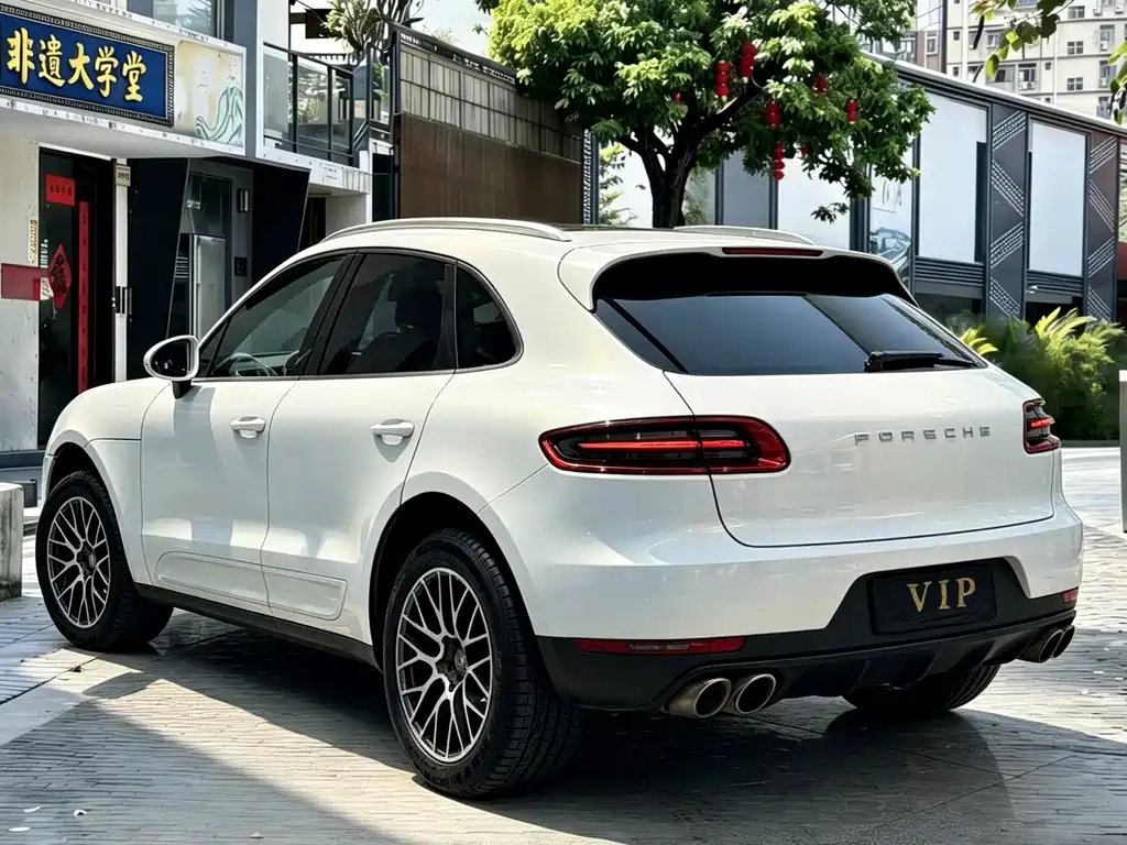 Porsche Macan — фото 9