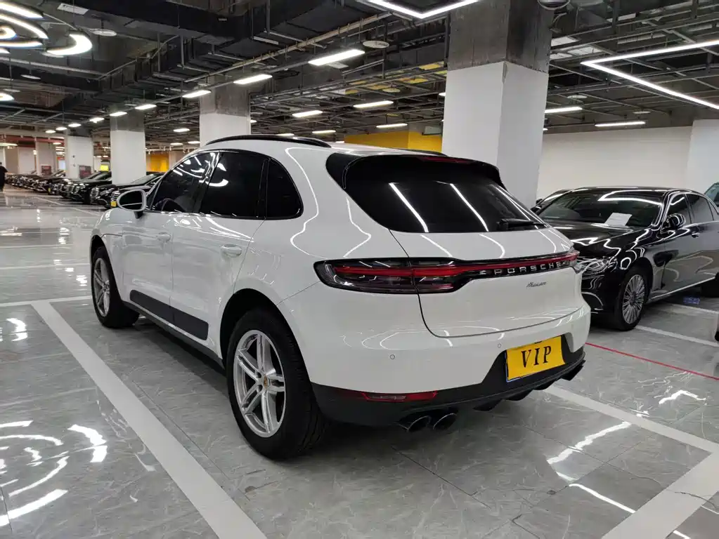 Porsche Macan — фото 15