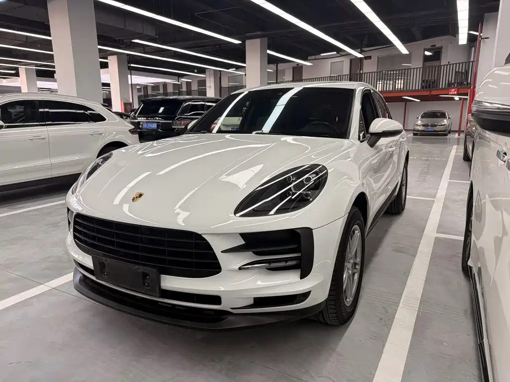 Porsche Macan — фото 1