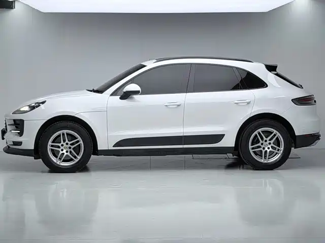 Porsche Macan — фото 7