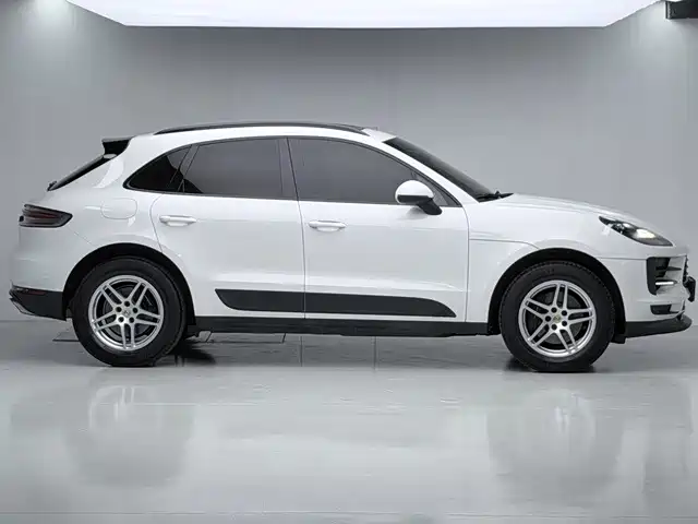 Porsche Macan — фото 8