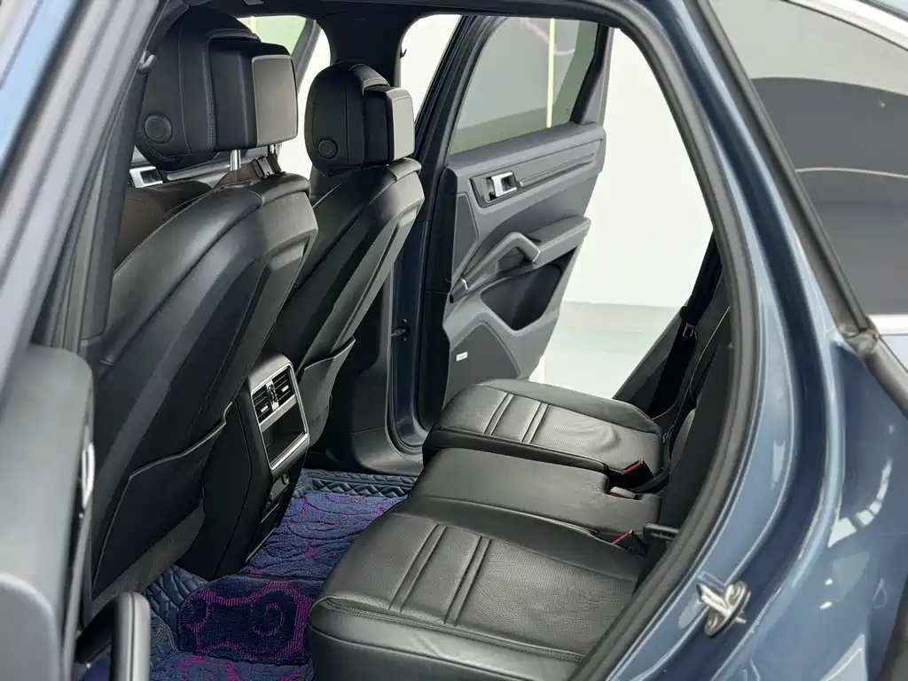 Porsche Cayenne Hybrid — фото 11
