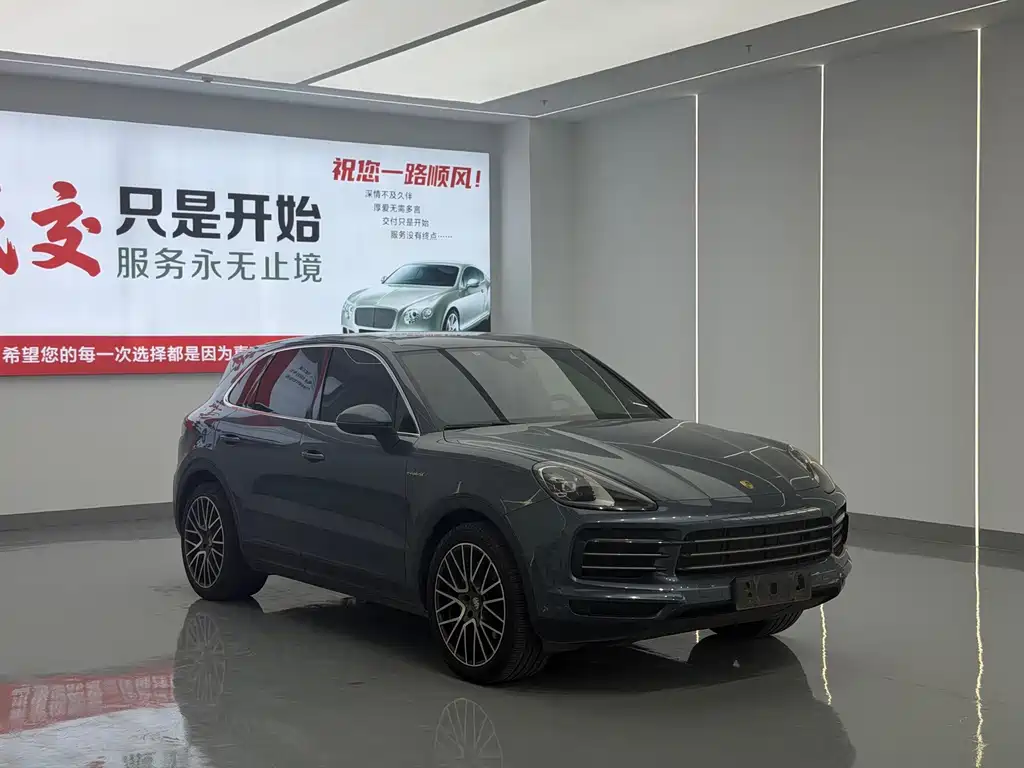 Porsche Cayenne Hybrid — фото 3