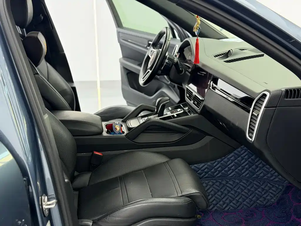 Porsche Cayenne Hybrid — фото 10