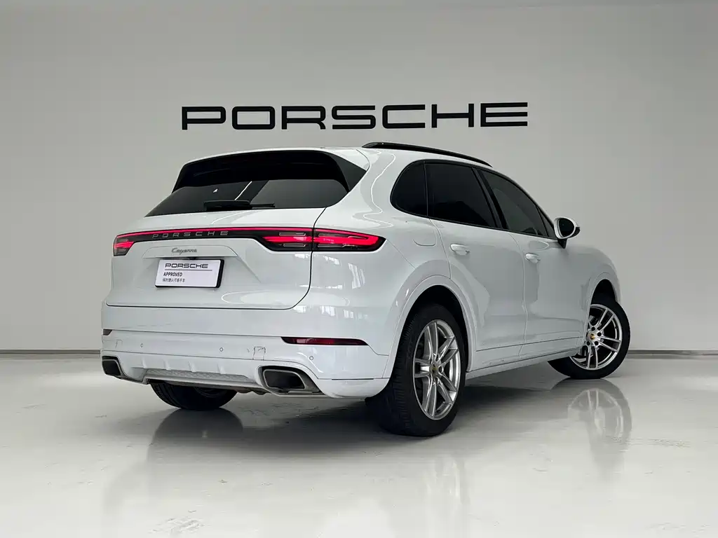 Porsche Cayenne — фото 4