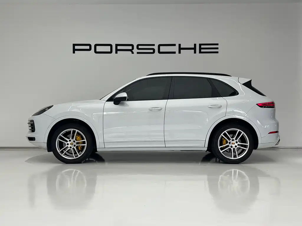 Porsche Cayenne — фото 5