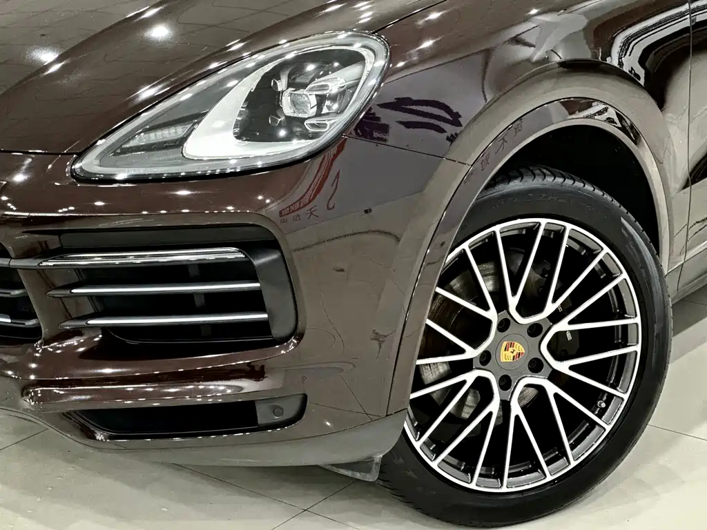 Porsche Cayenne — фото 35