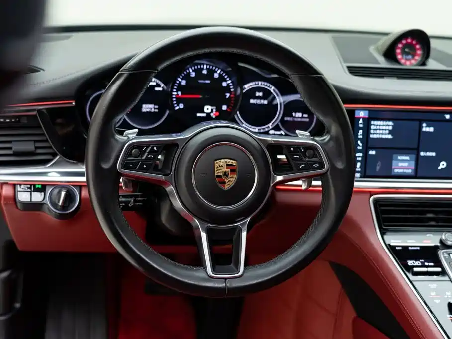Porsche Panamera — фото 11