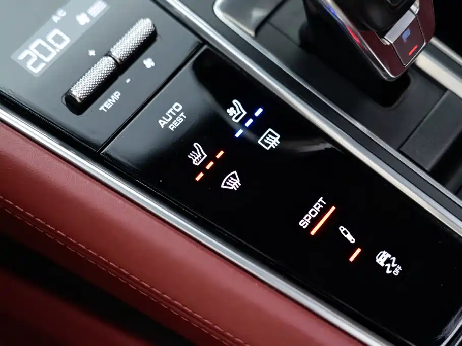 Porsche Panamera — фото 20