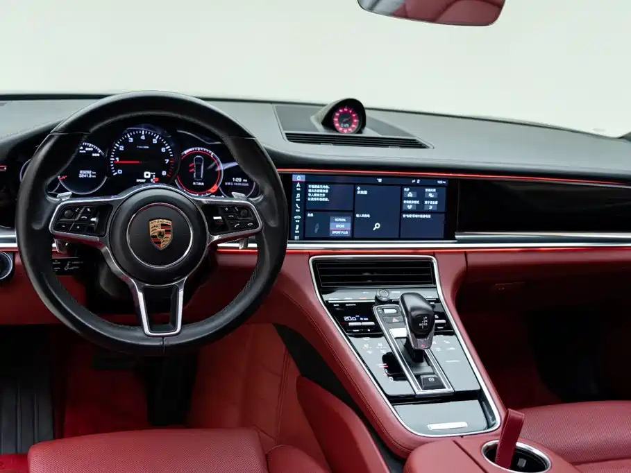 Porsche Panamera — фото 10