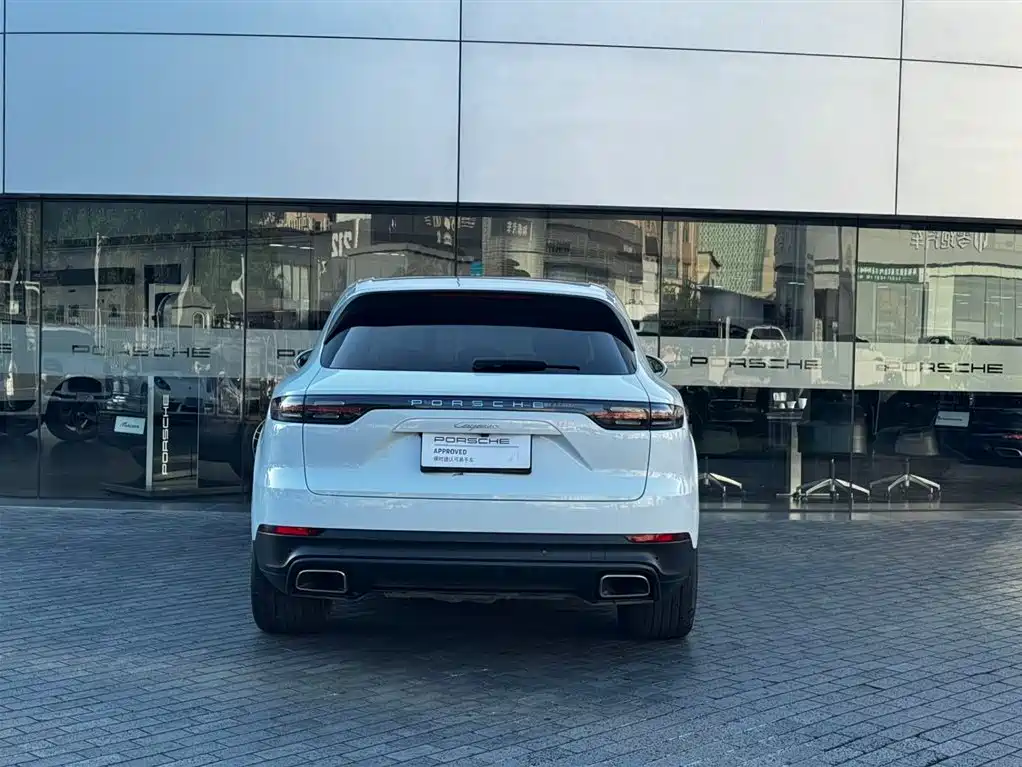 Porsche Cayenne — фото 6