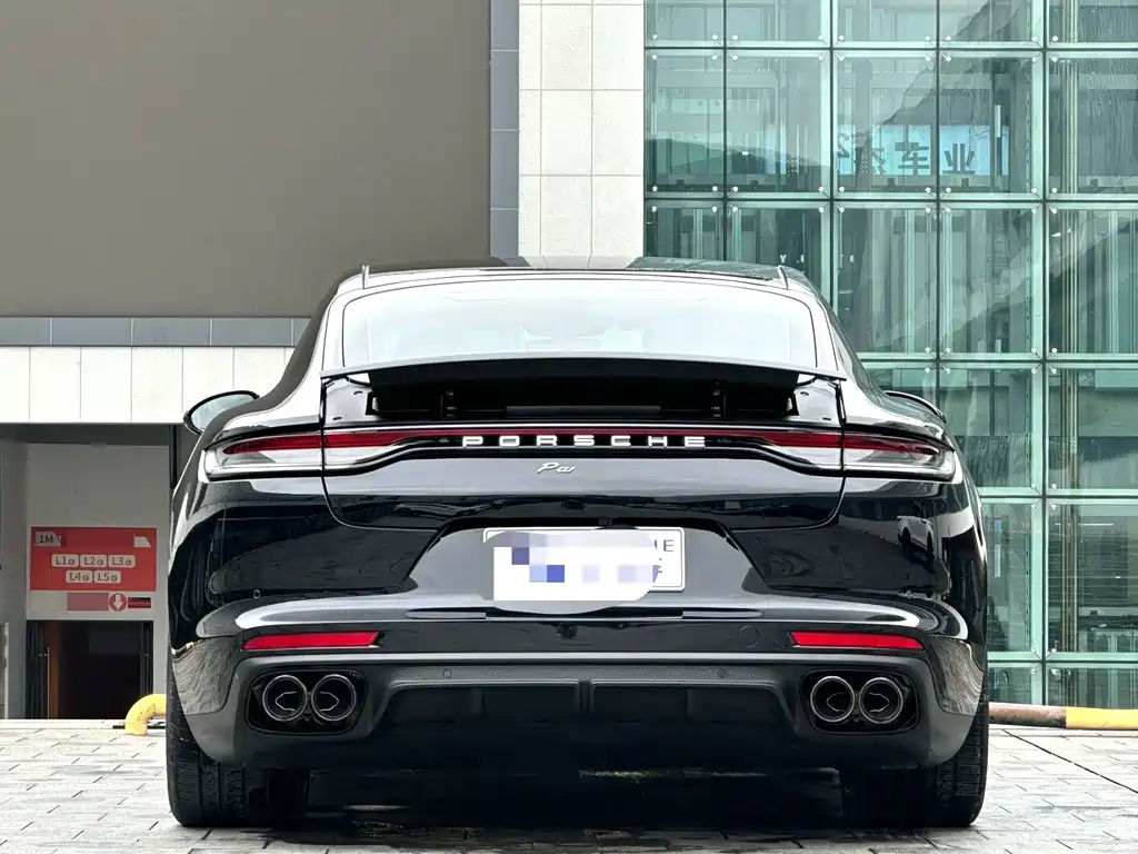 Porsche Panamera — фото 13