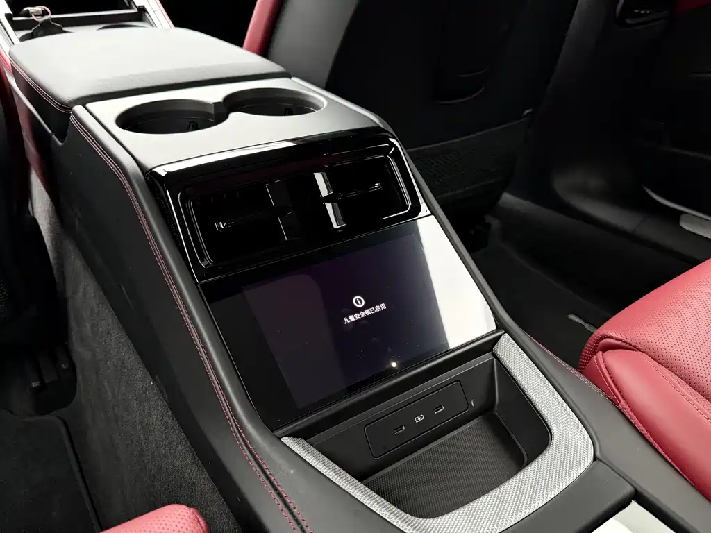 Porsche Panamera — фото 18