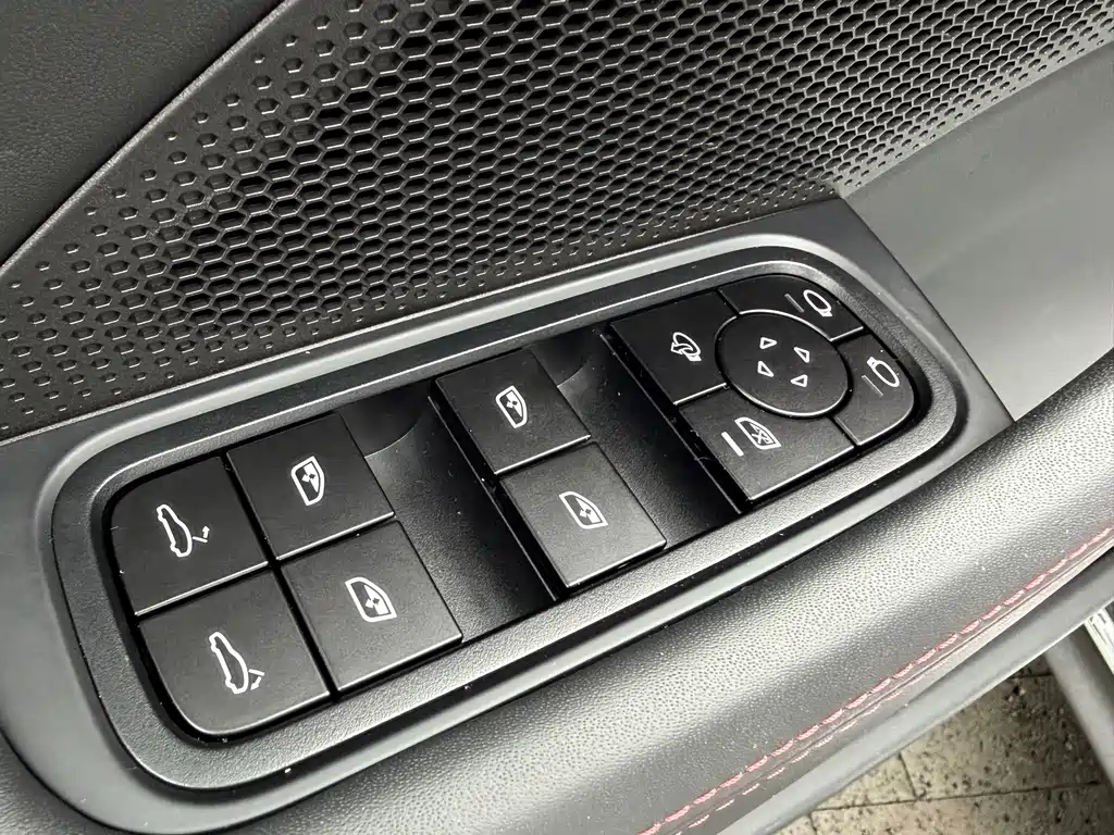 Porsche Panamera — фото 10