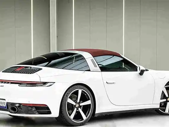 Porsche 911 — фото 7