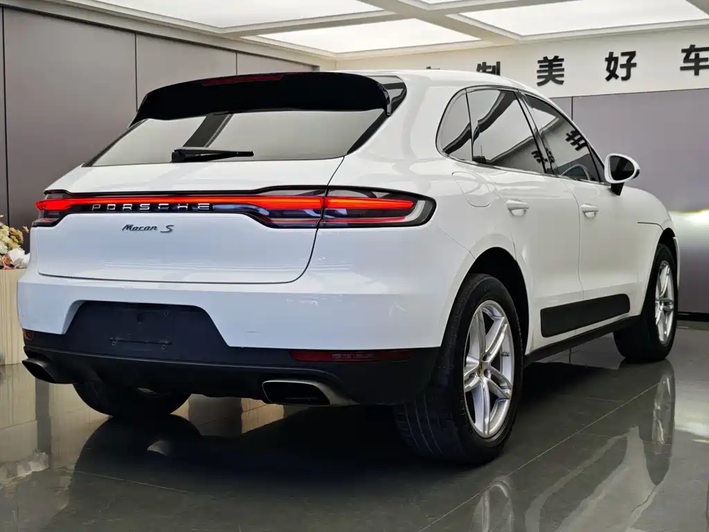 Porsche Macan — фото 7