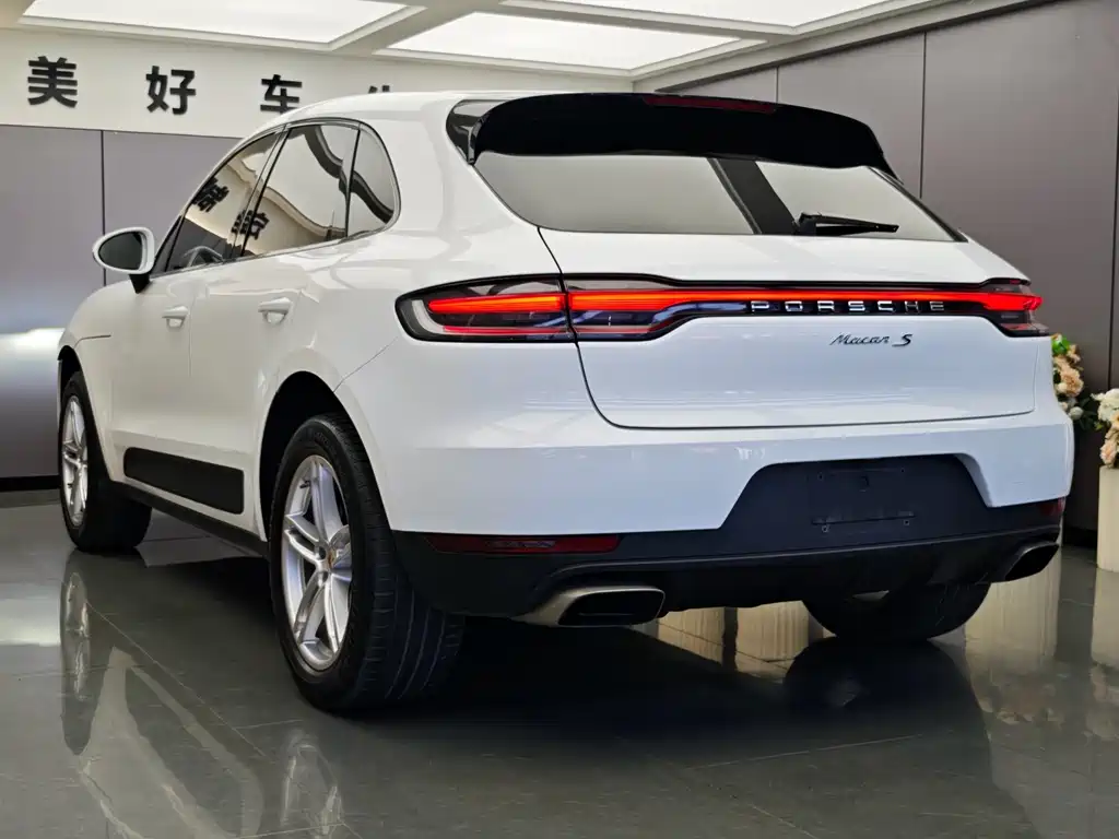 Porsche Macan — фото 9