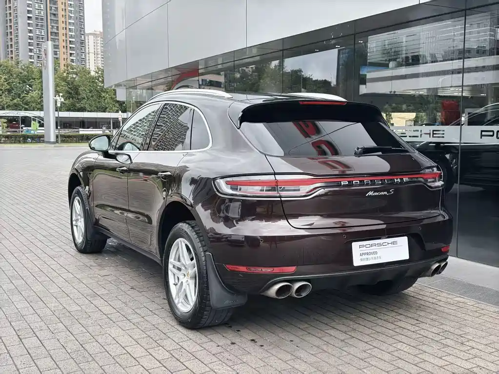 Porsche Macan — фото 5