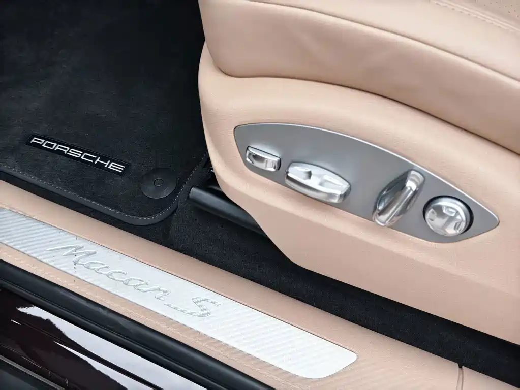 Porsche Macan — фото 7