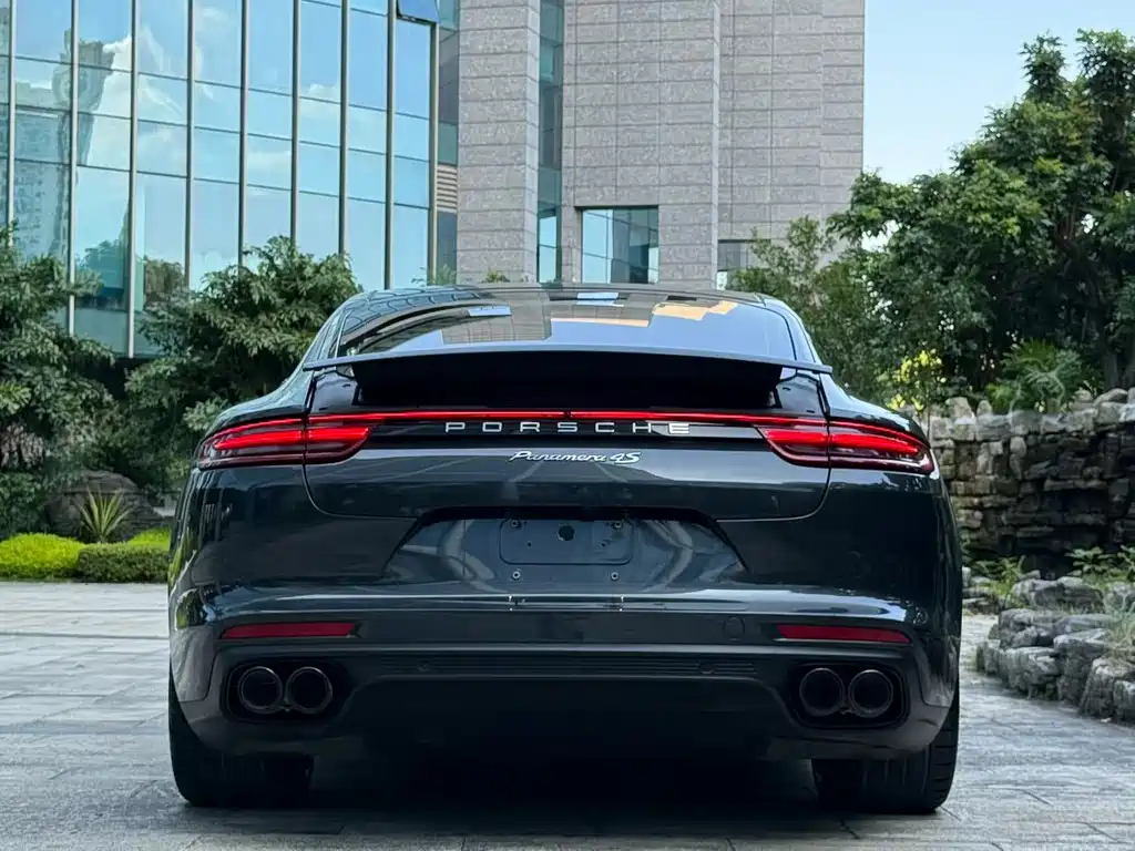 Porsche Panamera — фото 9