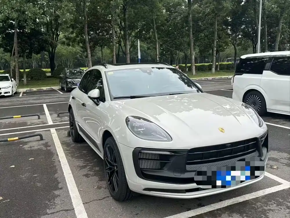 Porsche Macan — фото 11