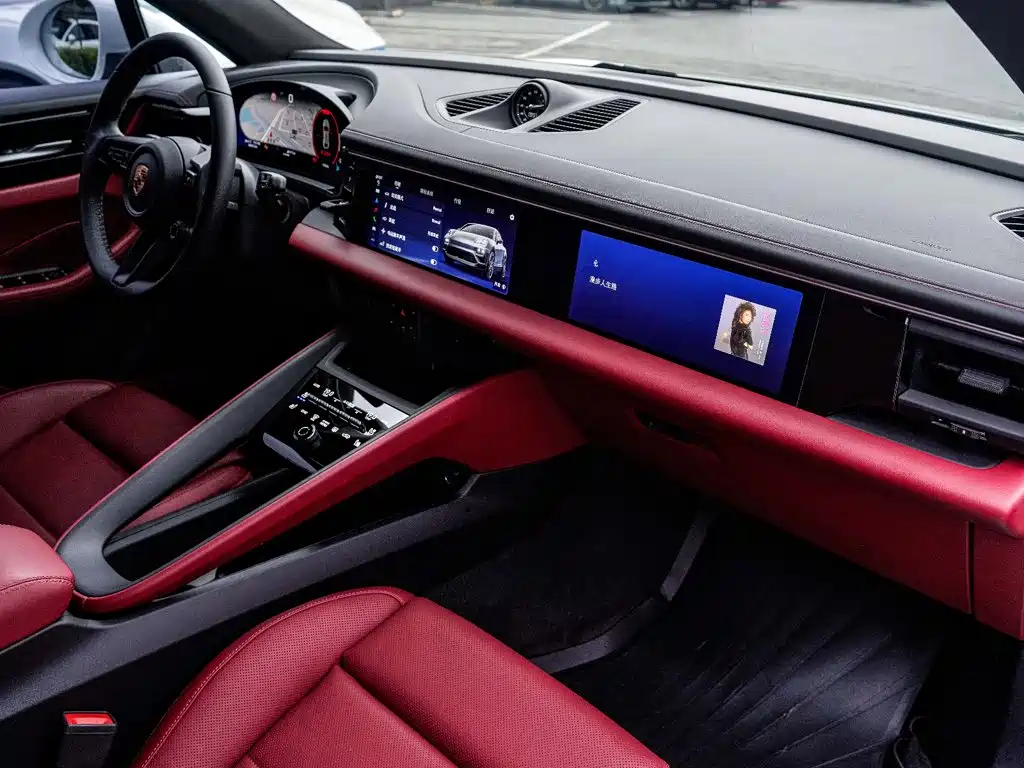Porsche Macan EV — фото 7