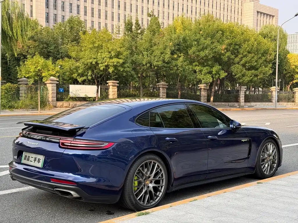 Porsche Panamera Hybrid — фото 9
