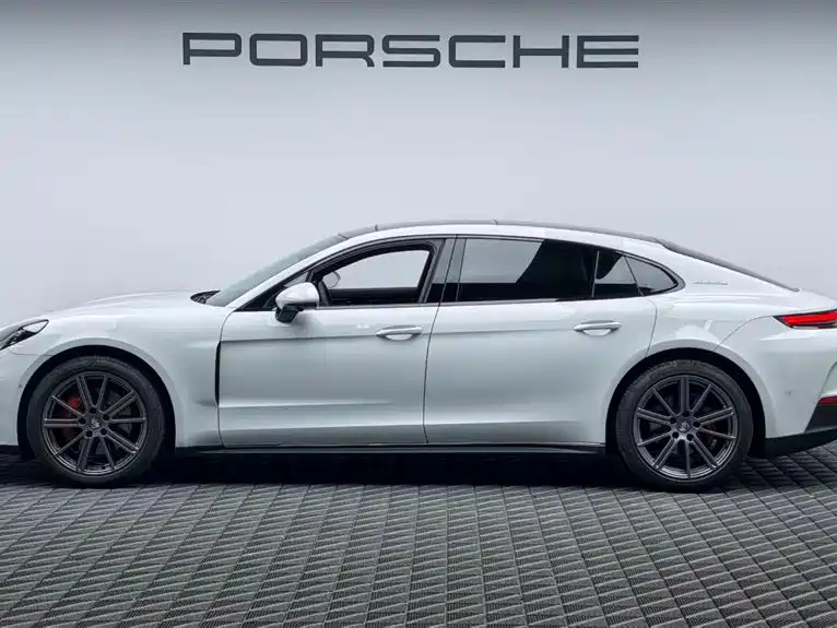 Porsche Panamera — фото 4