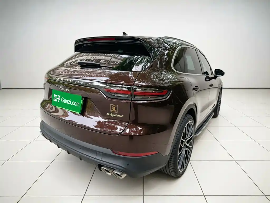 Porsche Cayenne Hybrid — фото 4