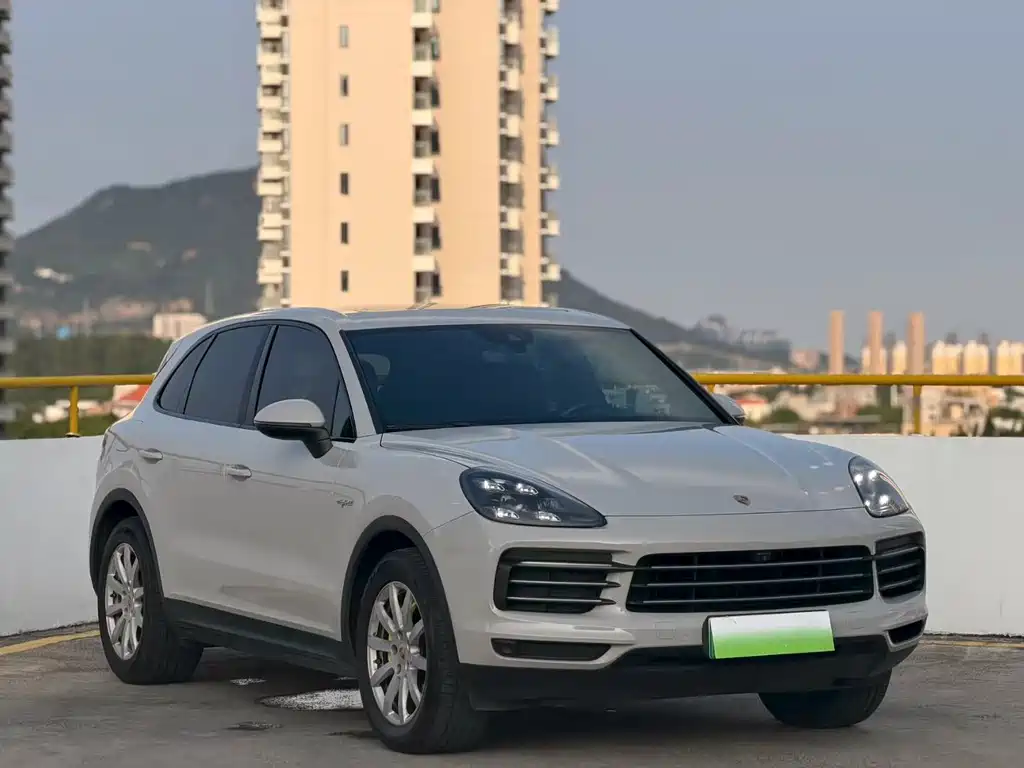 Porsche Cayenne Hybrid — фото 3