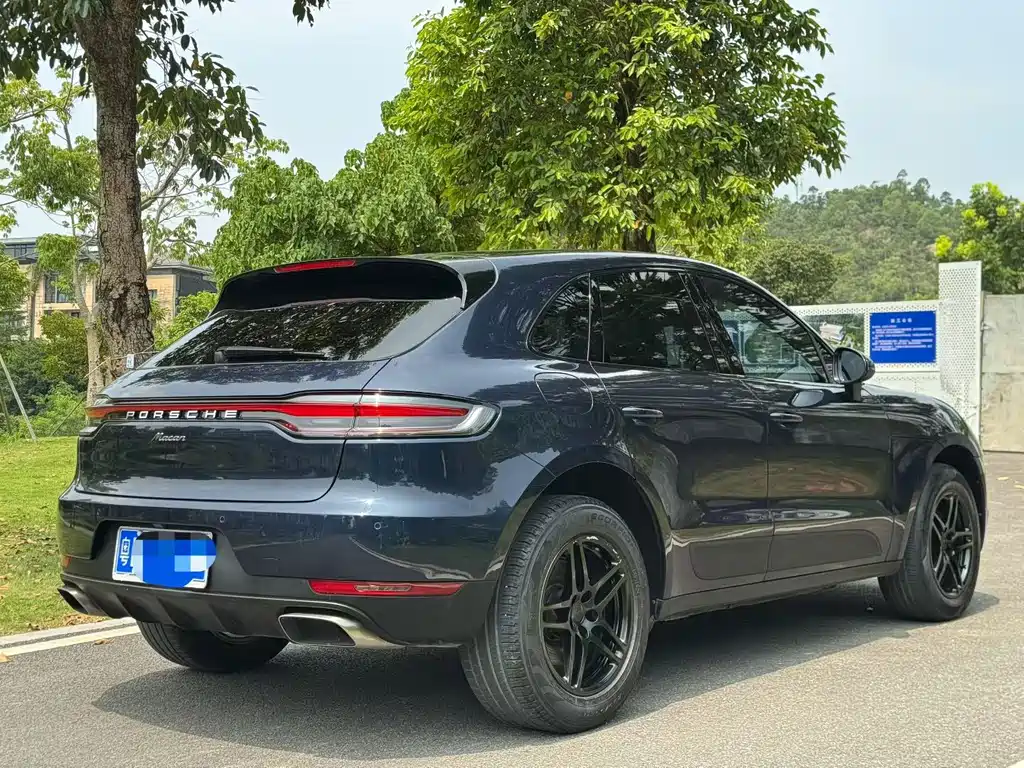 Porsche Macan — фото 9