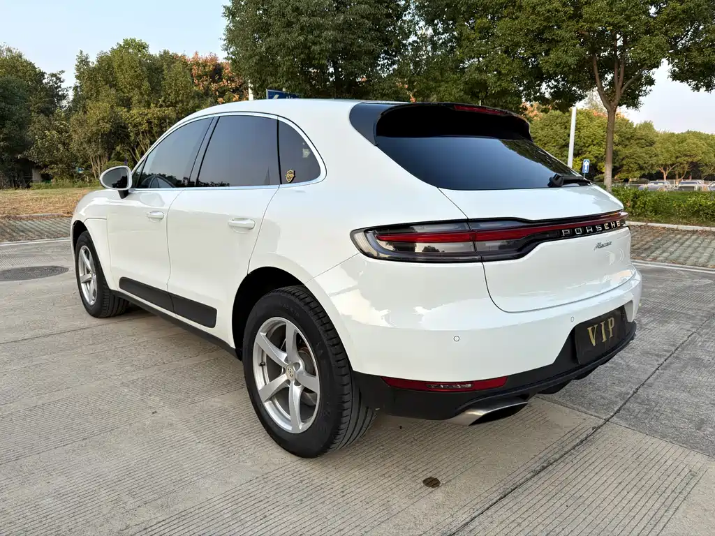 Porsche Macan — фото 13