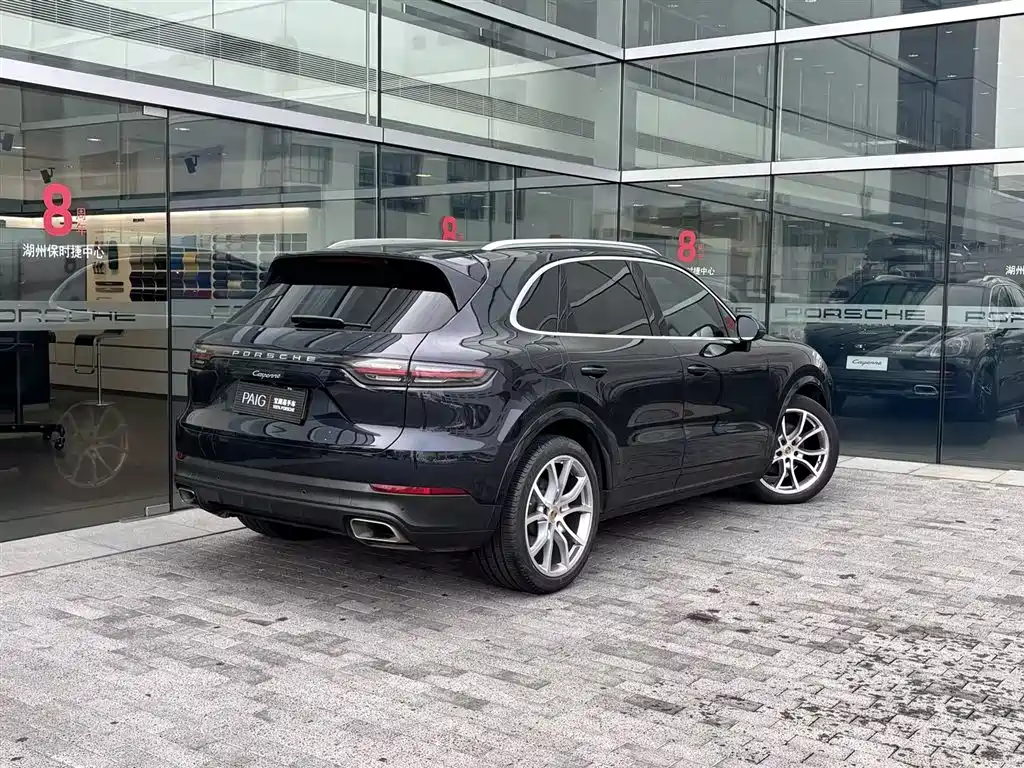 Porsche Cayenne — фото 5