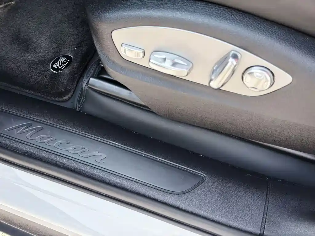 Porsche Macan — фото 10