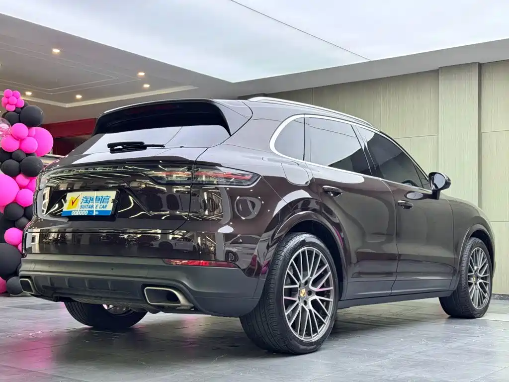 Porsche Cayenne — фото 4