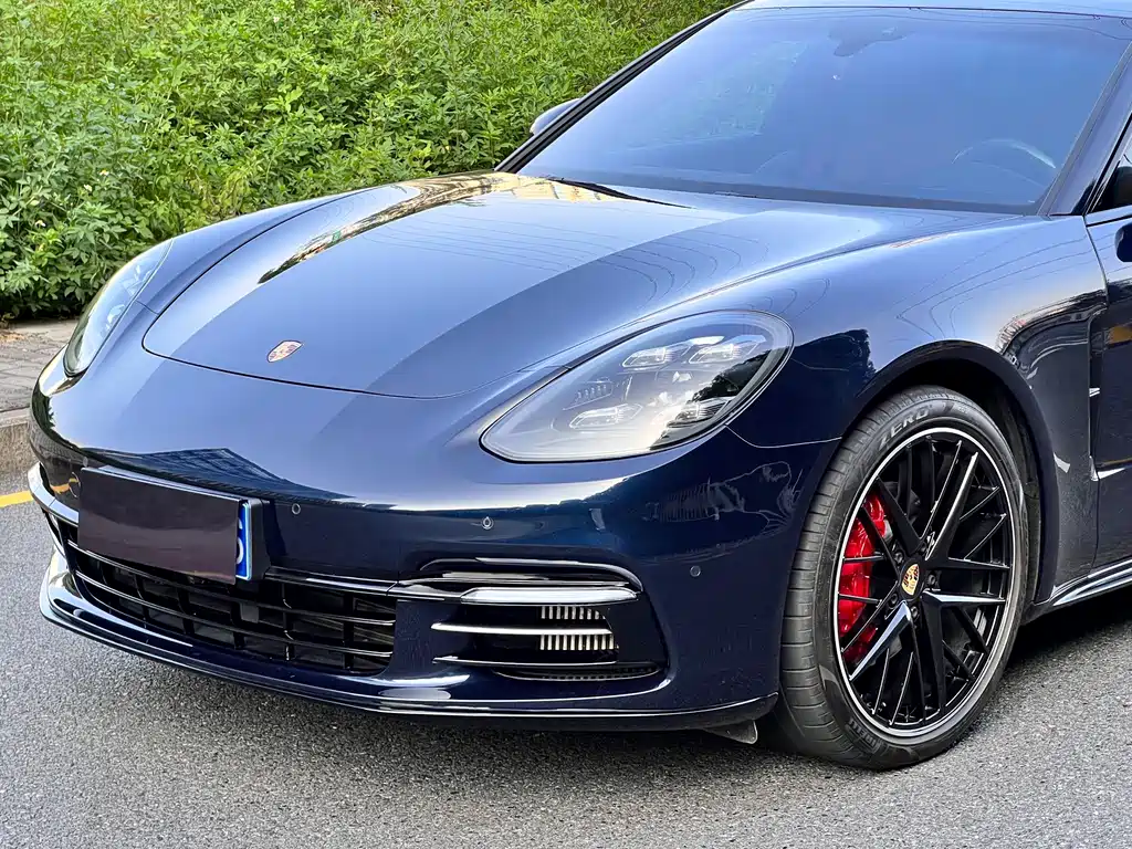 Porsche Panamera — фото 17
