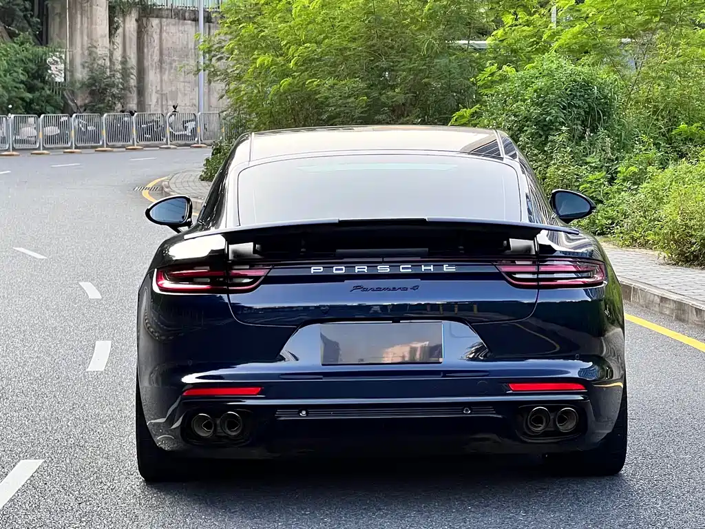 Porsche Panamera — фото 10