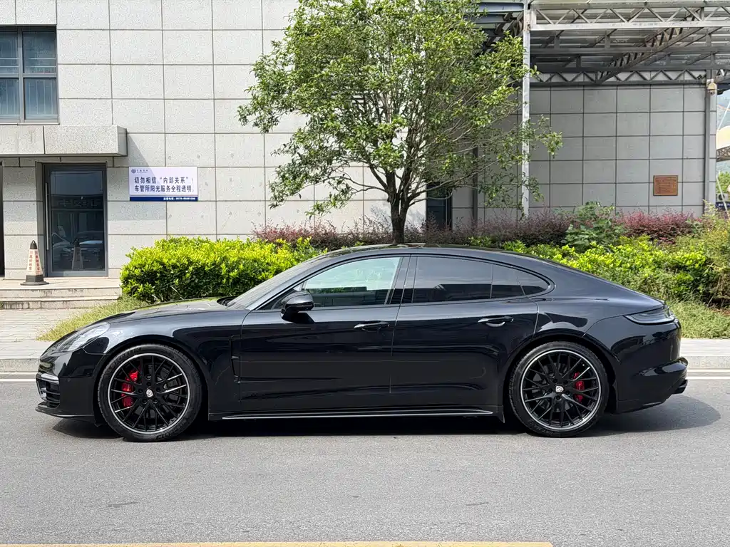 Porsche Panamera — фото 13