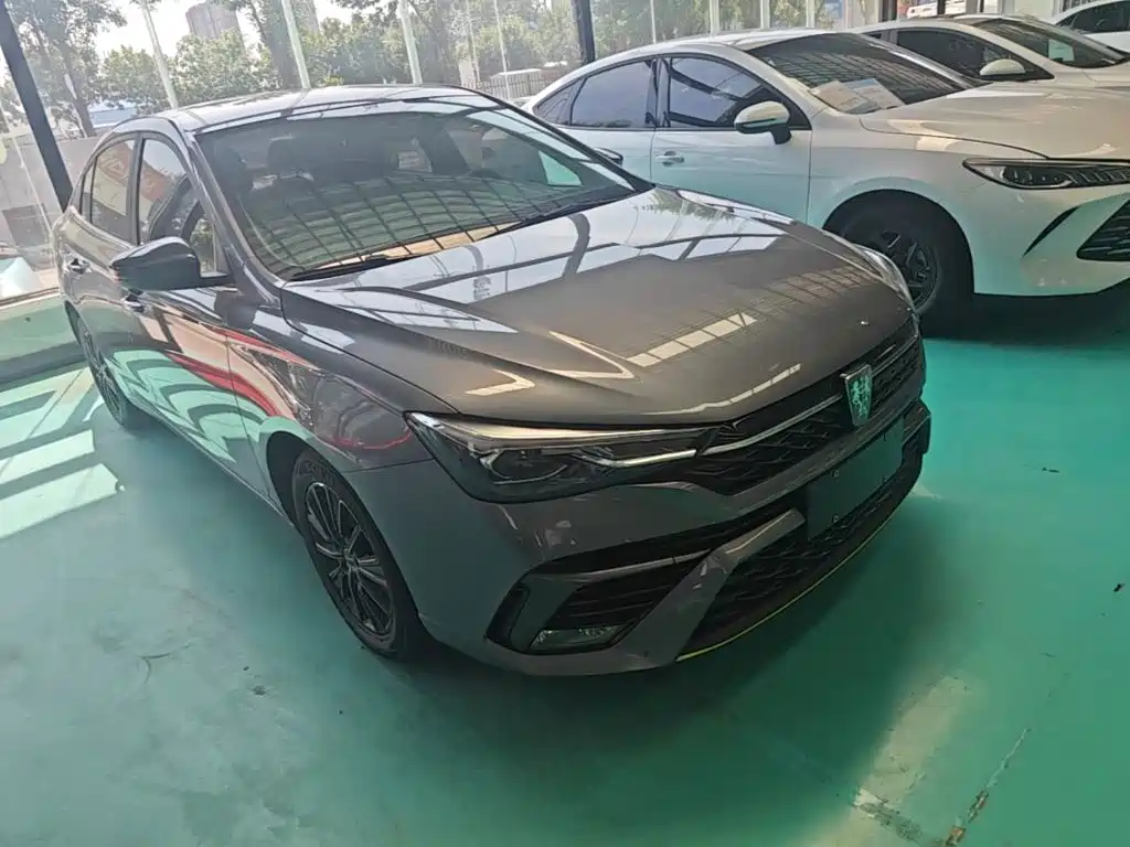 Roewe i5 — фото 4