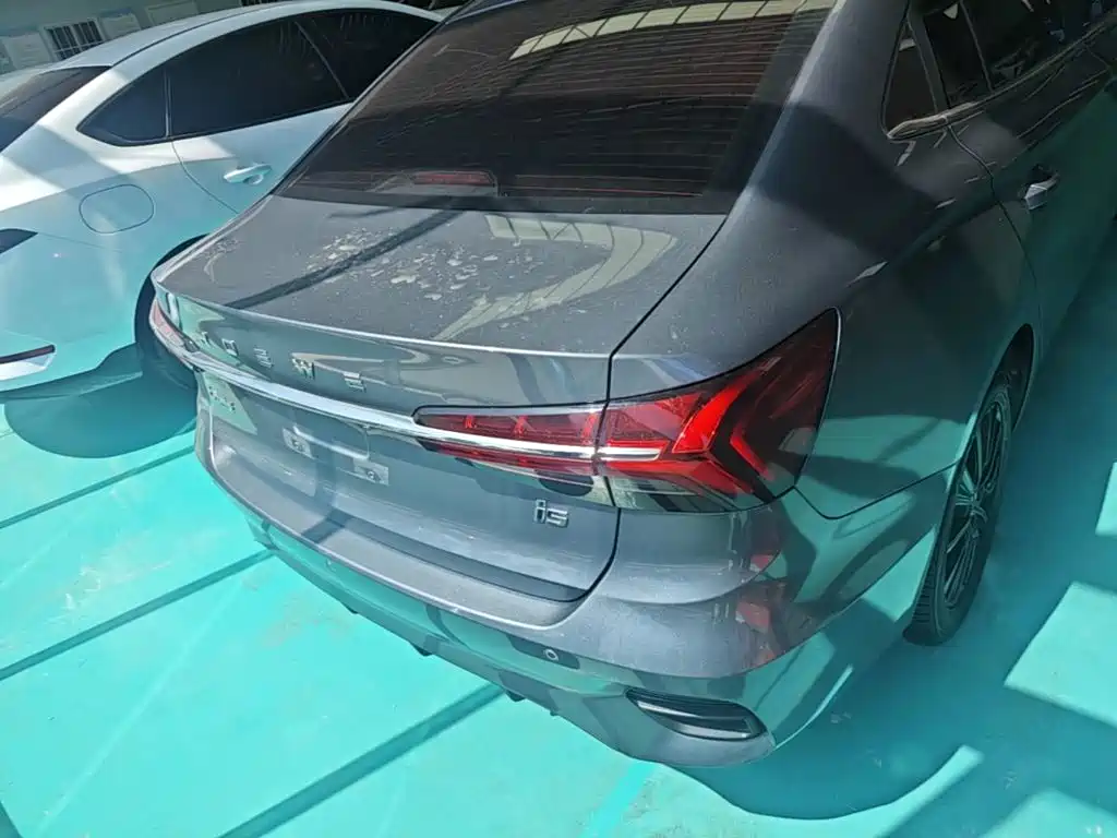 Roewe i5 — фото 6
