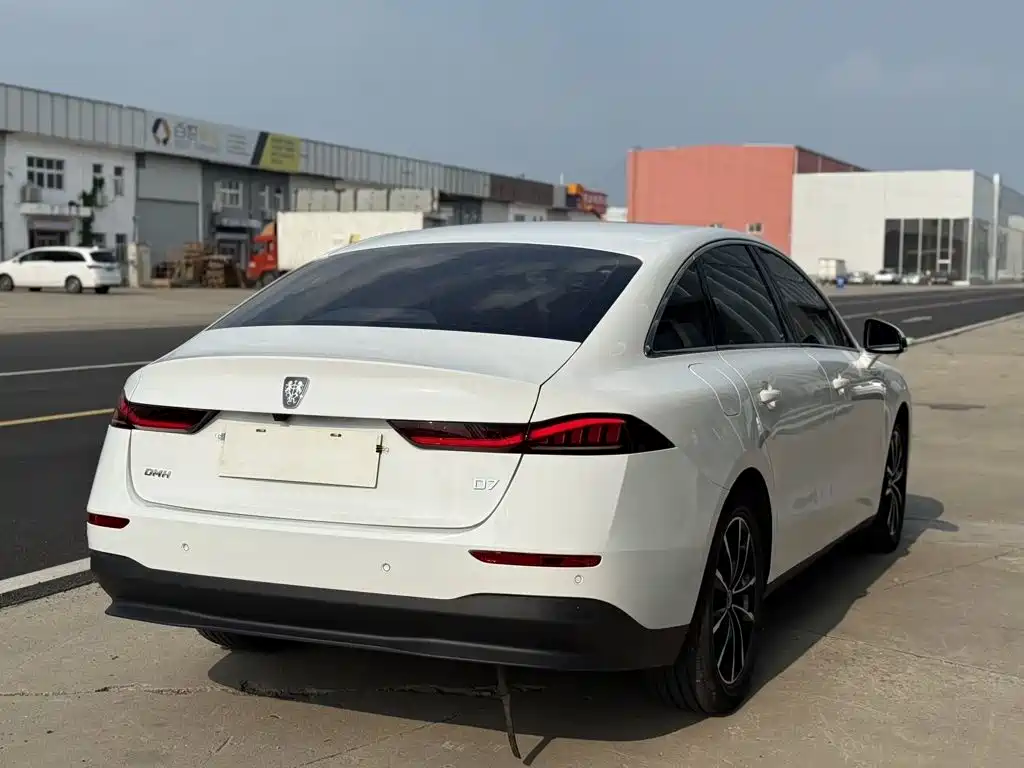 Roewe D7 — фото 14