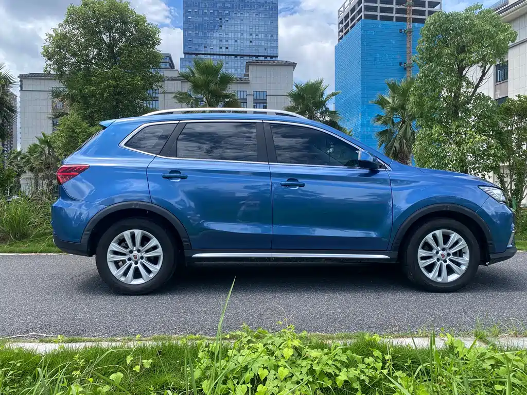 Roewe RX5 — фото 4