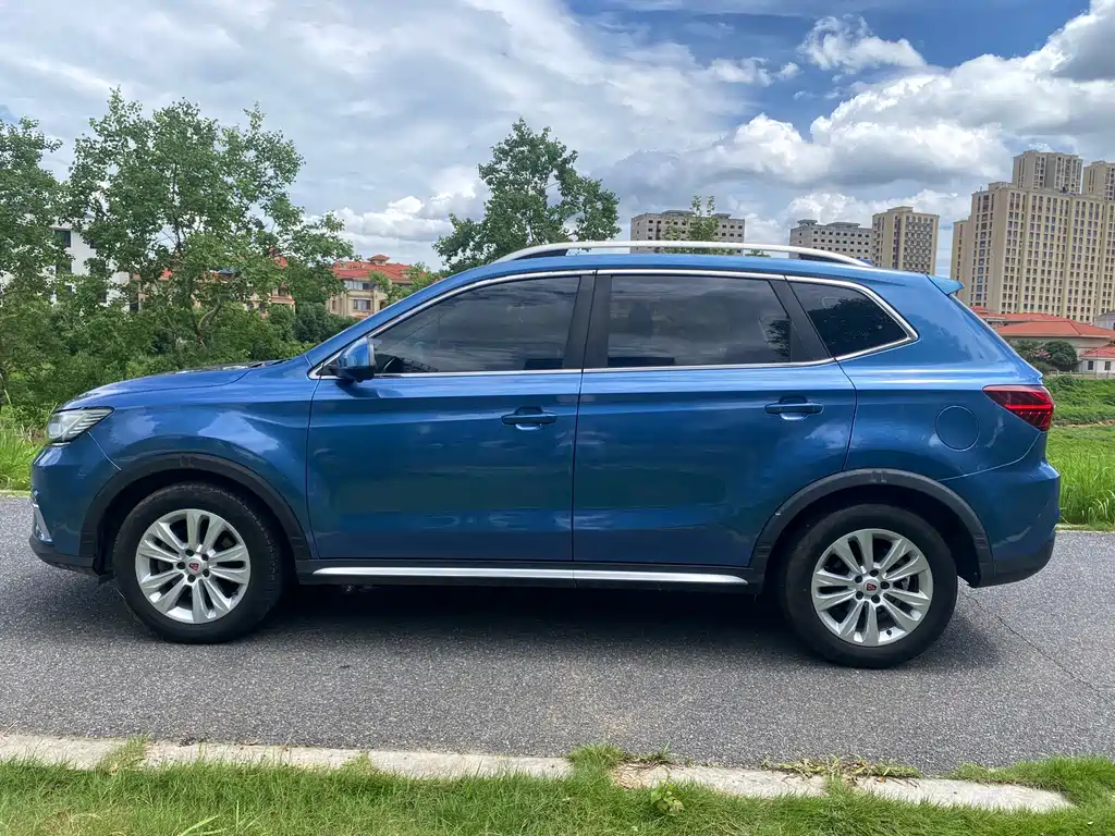 Roewe RX5 — фото 5