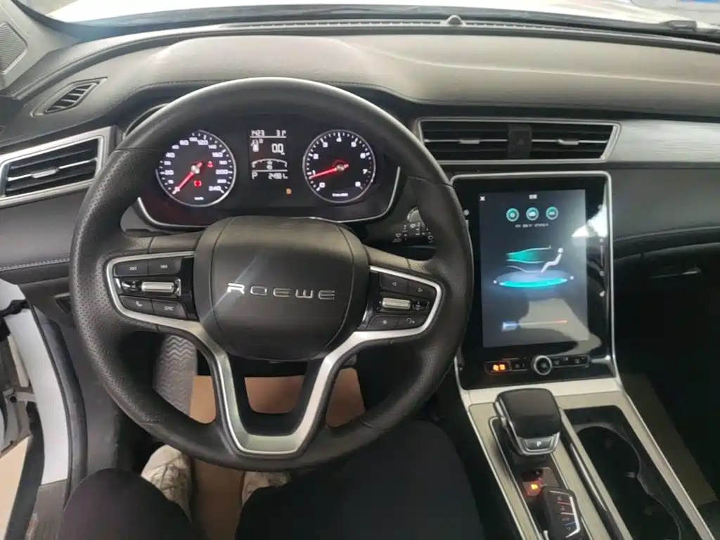 Roewe RX5 — фото 10