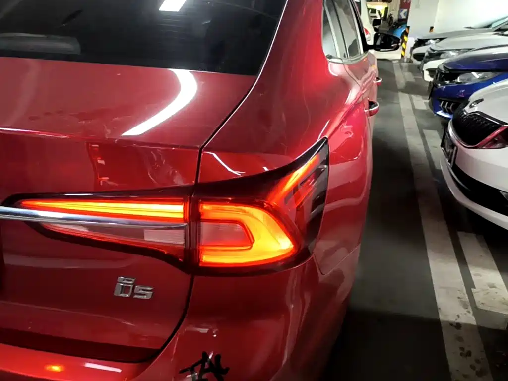 Roewe i5 — фото 8