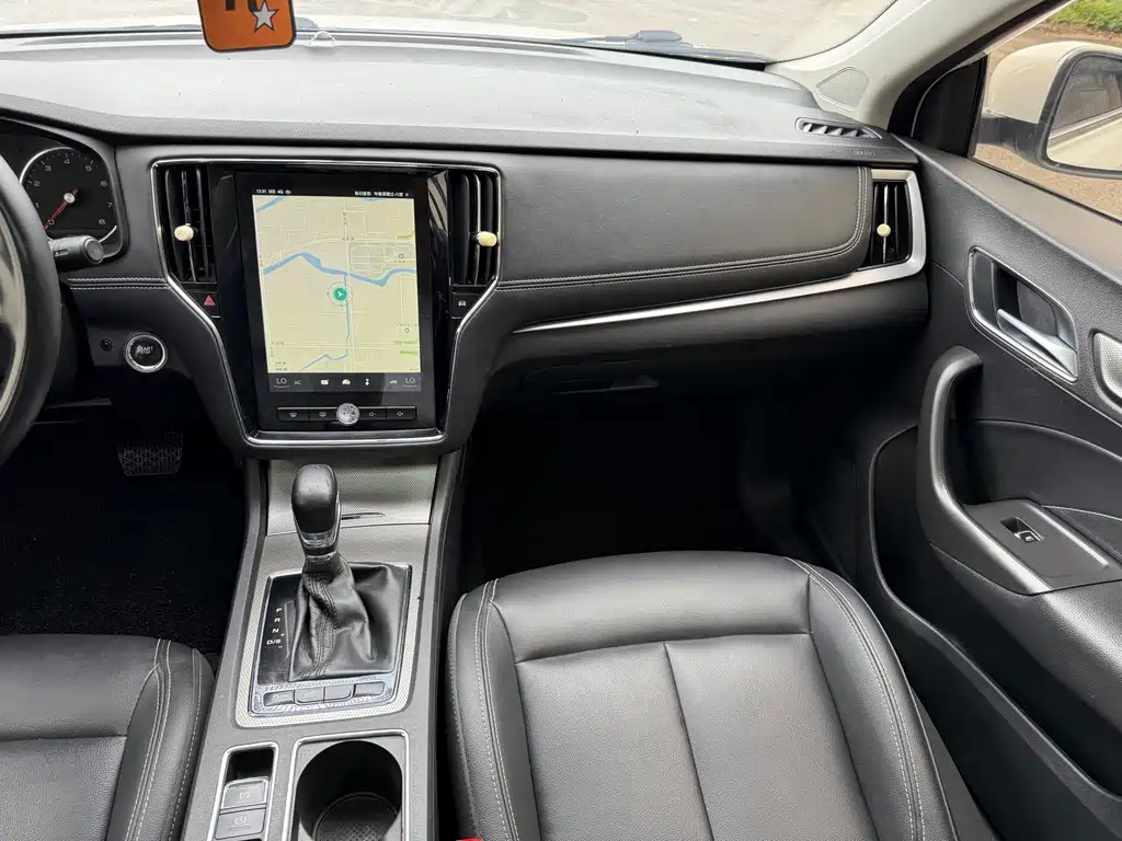 Roewe i6 Classic — фото 14